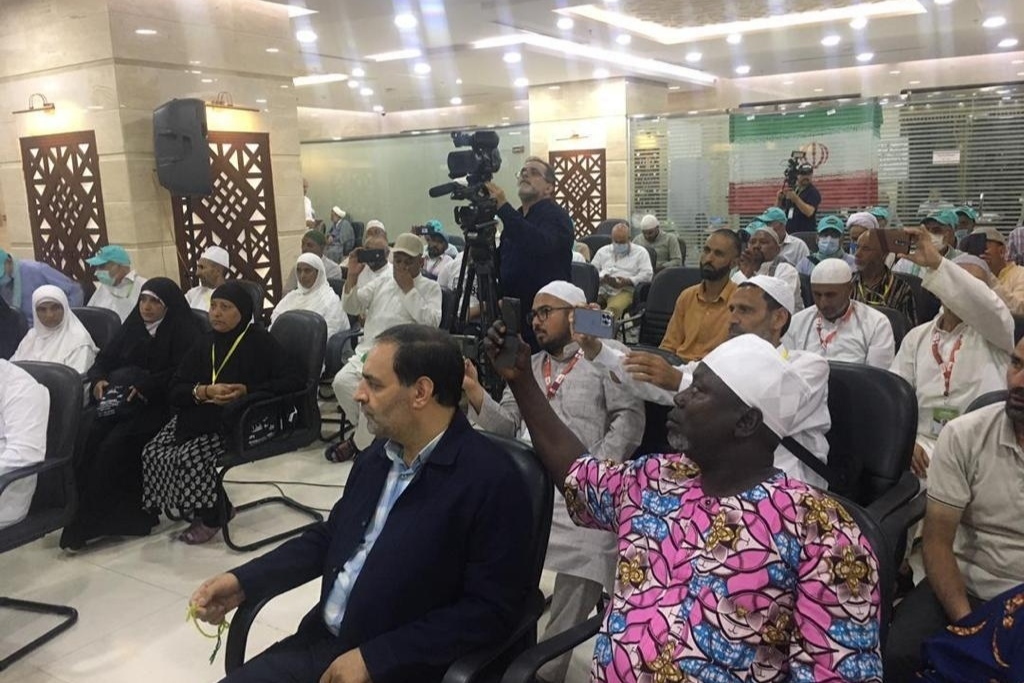 Foreign Pilgrims Attend Iran’s Quranic Circle in Mecca
