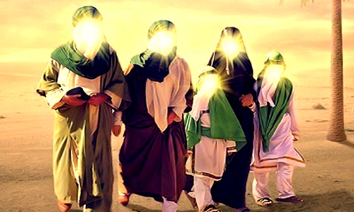 پیغمبر‌(صلی الله علیه و آله) حسین‌(علیه‌السلام) را به دوش می‎گرفت