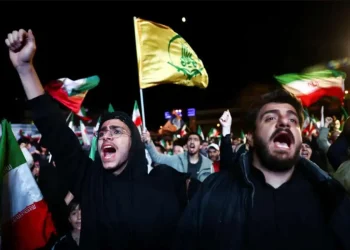 قدرتی که از خیابان به میز مذاکره می‌رسد.