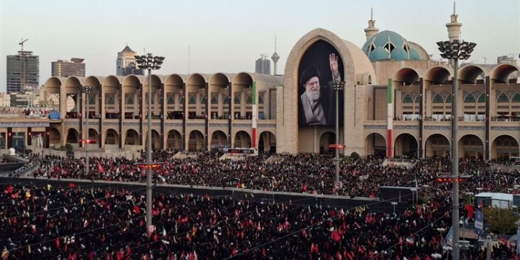 وداع با آقای شهید ایران در مصلی تهران