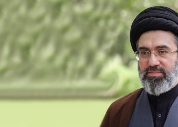 پیام رهبر انقلاب به مناسبت ولادت حضرت زینب (س) و روز پرستار